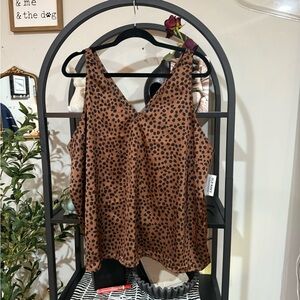 New tags, Old Navy, tank top animal print size xxl